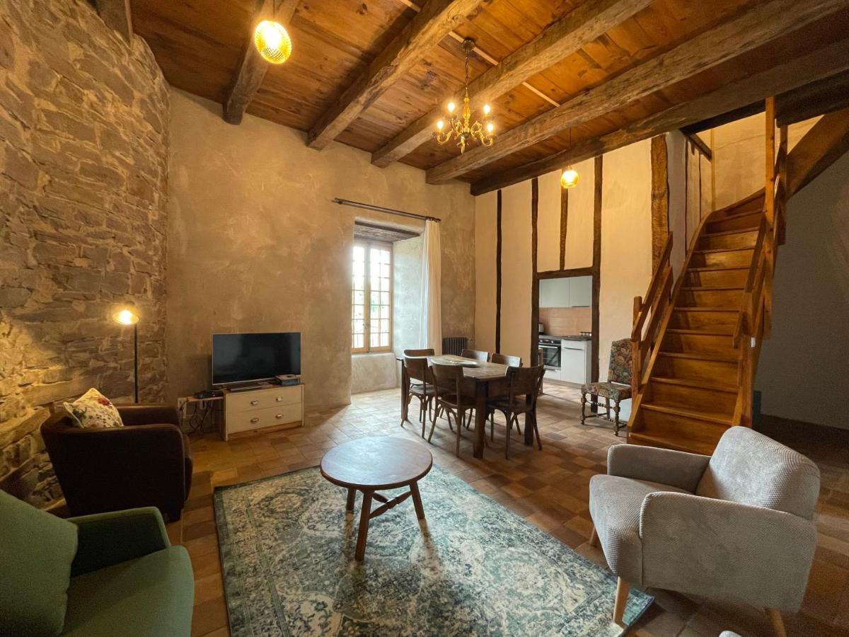 Chateau De Latour Sur Sorgue Marnhagues-et-Latour エクステリア 写真